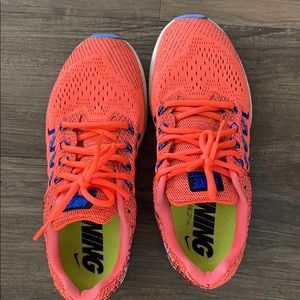 Nike running shoes 7.5